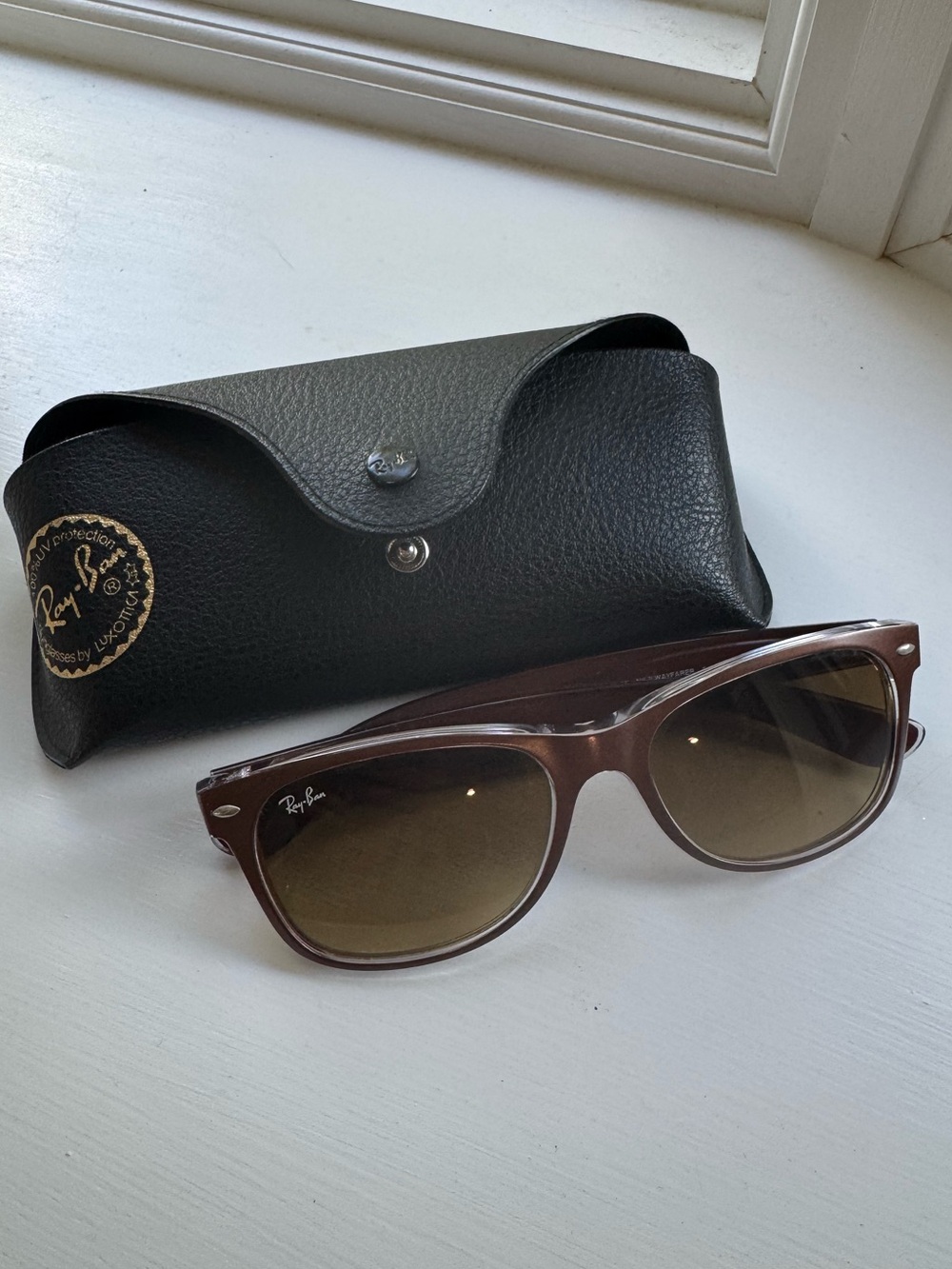 Ray-Ban Brown Wayfarer Sunglasses